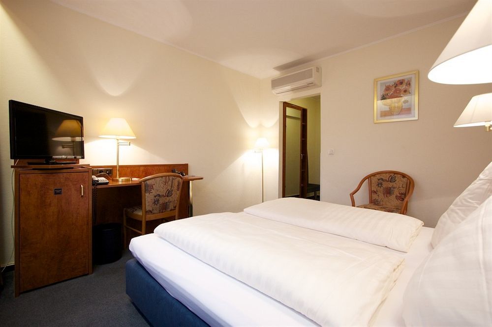 פרנקפורט Falk Hotel מראה חיצוני תמונה