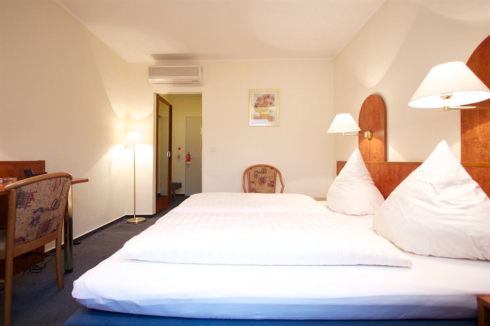 פרנקפורט Falk Hotel מראה חיצוני תמונה