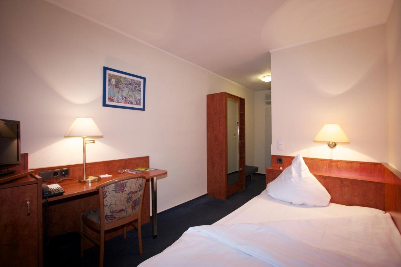 פרנקפורט Falk Hotel מראה חיצוני תמונה
